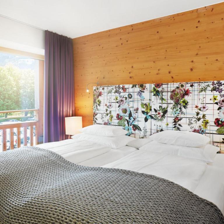 Small Luxury Hotel of the World - DasPosthotel - Deluxe Suite mit 1 Schlafzimmer - 1
