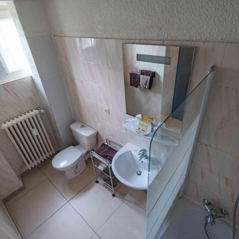 Hôtel de La Poste - Chambre Lits Jumeaux Spacieuse - 6