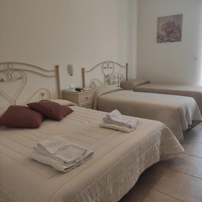 Villa Lorenza - Camera Quadrupla con Balcone - 1