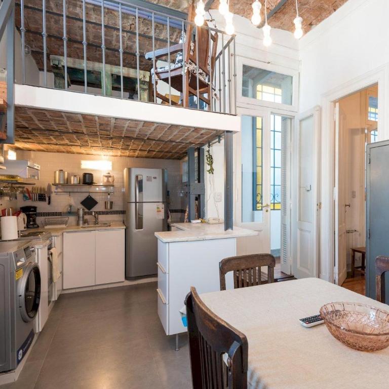 Apartment Defensa and San Juan by For Rent Argentina - Apartamento de 3 dormitorios - 1