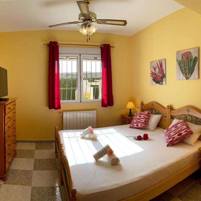 VILLA STRELITZIA WITH PRIVATE POOL & AMAZING VIEW - Two-Bedroom Villa - 15