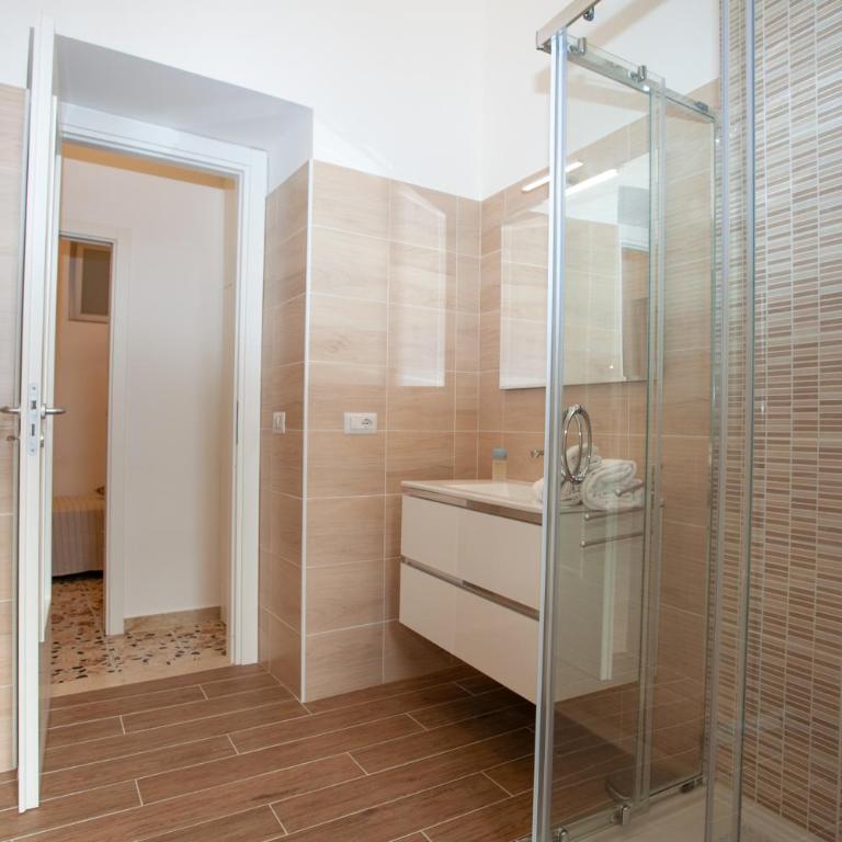 Casa Rosa - Appartamento con 2 Camere da Letto - 17