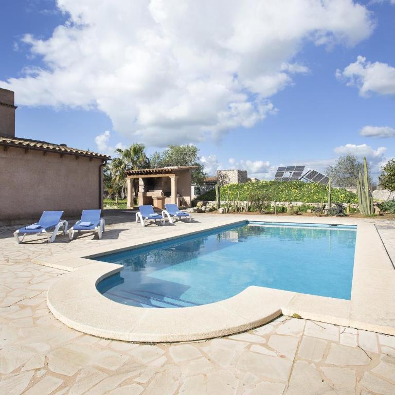 Villa Servera - Es jardí - Villa - 2