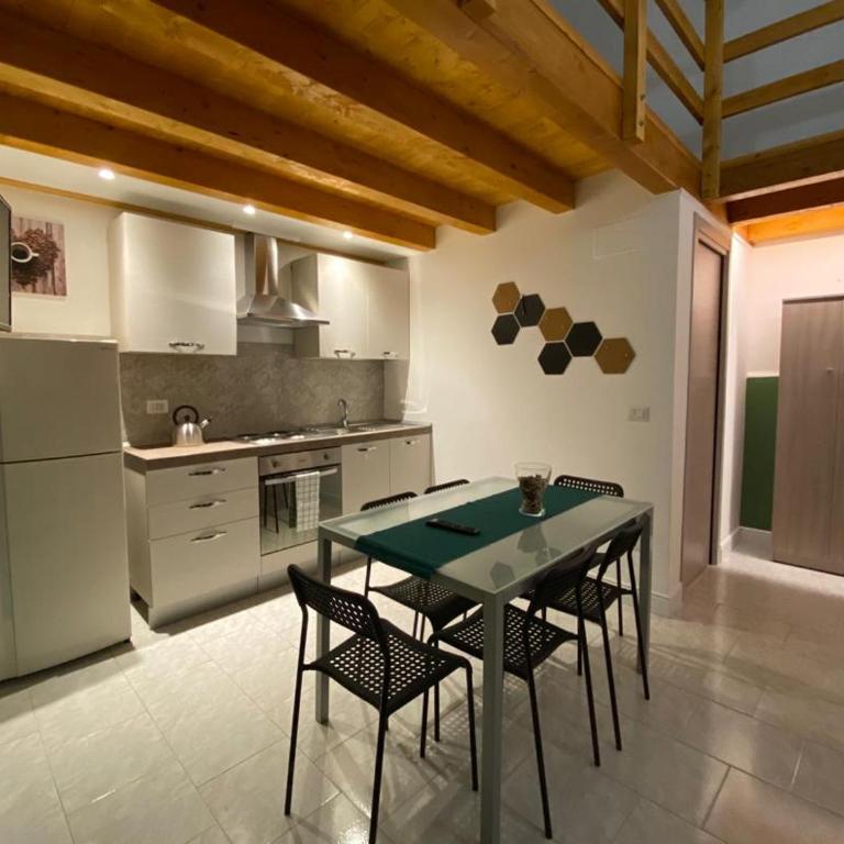 Il Vicolo Home 2 - Three-Bedroom House - 8