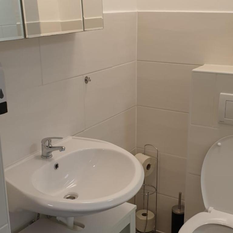 Betterhome Apartments am Stadion I Free Parking I Self Check-in - Apartment mit 2 Schlafzimmern - 5