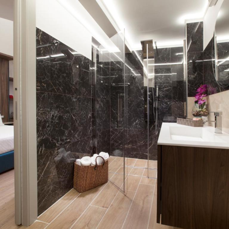 Elys Suites - Family Room - 7