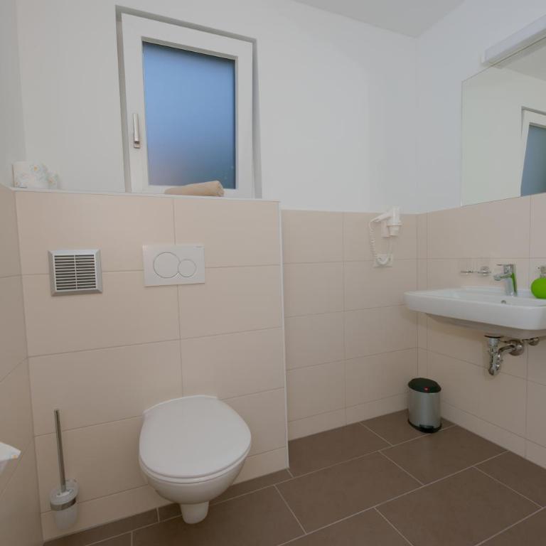 Mounira Ladis - Appartement 2 Chambres - 17