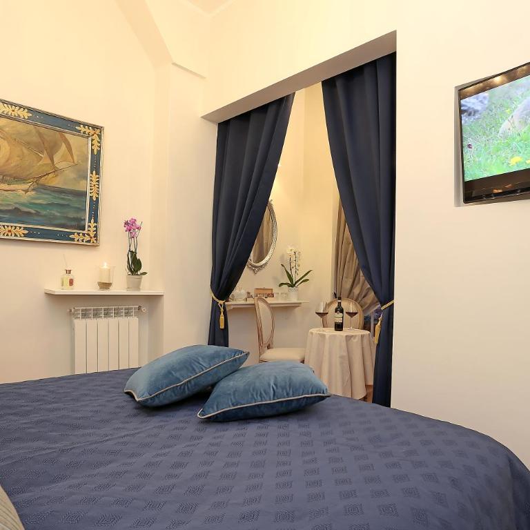 Grand Tour Rome Suites - Liberty Collection - Suite Deluxe con Vasca Idromassaggio - 11