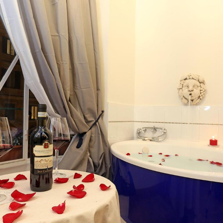 Grand Tour Rome Suites - Liberty Collection - Suite Deluxe con Vasca Idromassaggio - 2