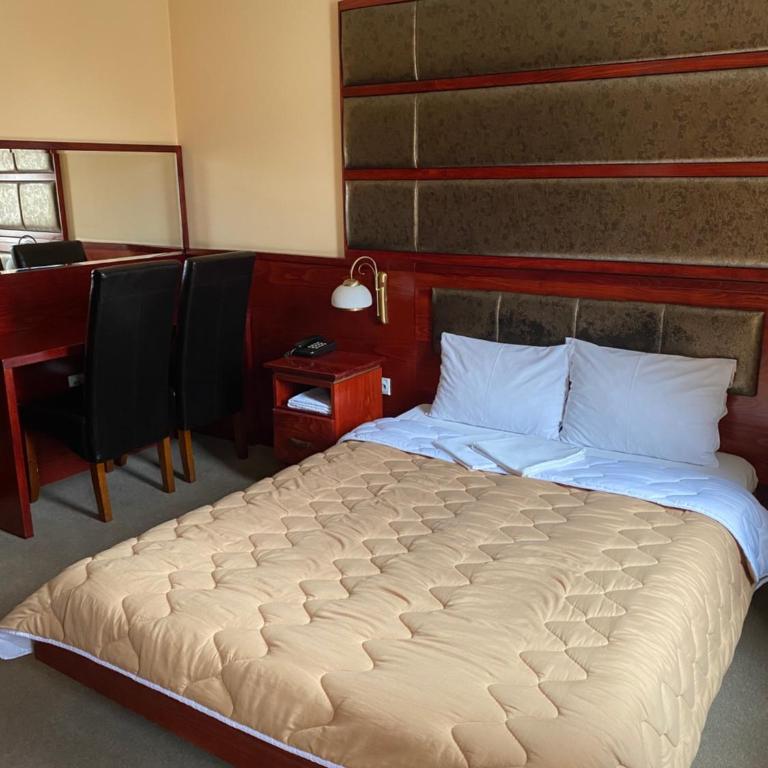 Hotel Kamel - Dvokrevetna Soba sa Bračnim Krevetom/Zasebnim Krevetima - 6