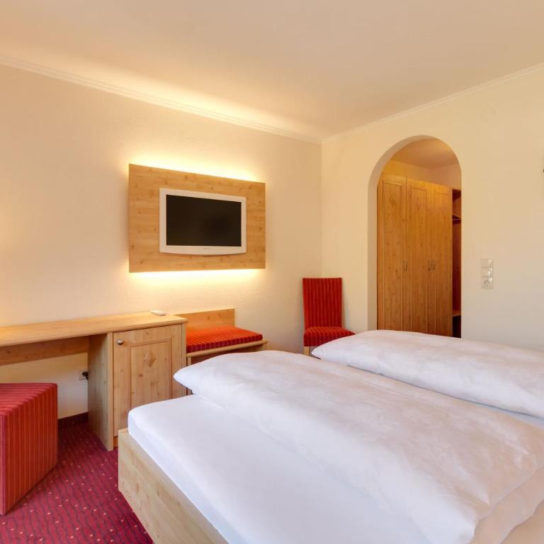 Hotel Nova - Standard Doppelzimmer mit Balkon - 4