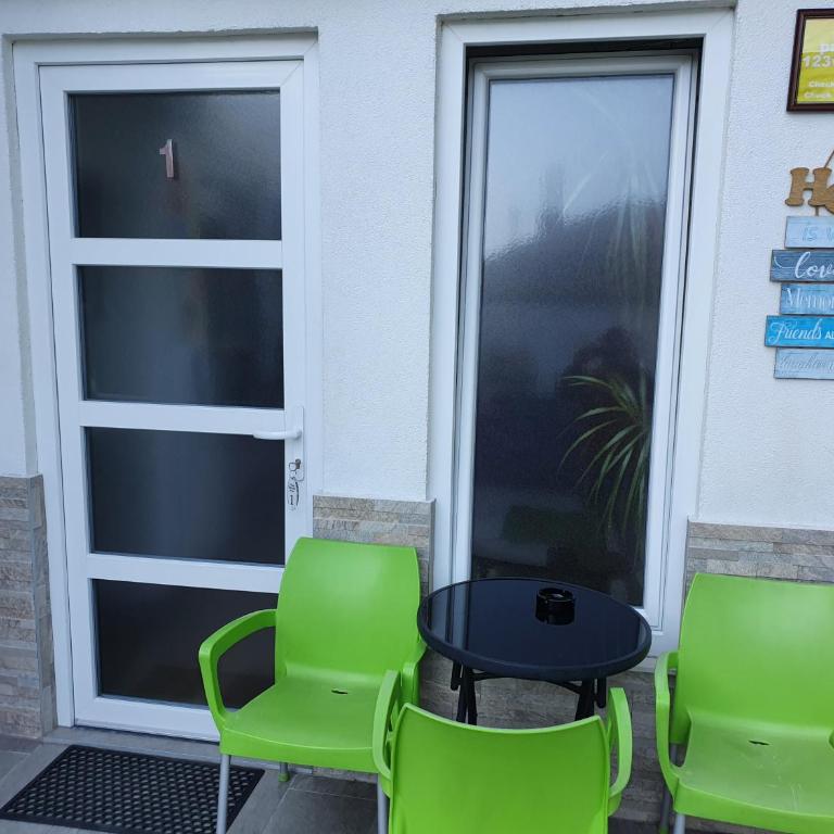FAMILY apartment near Old Town - Two-Bedroom Apartment - 52