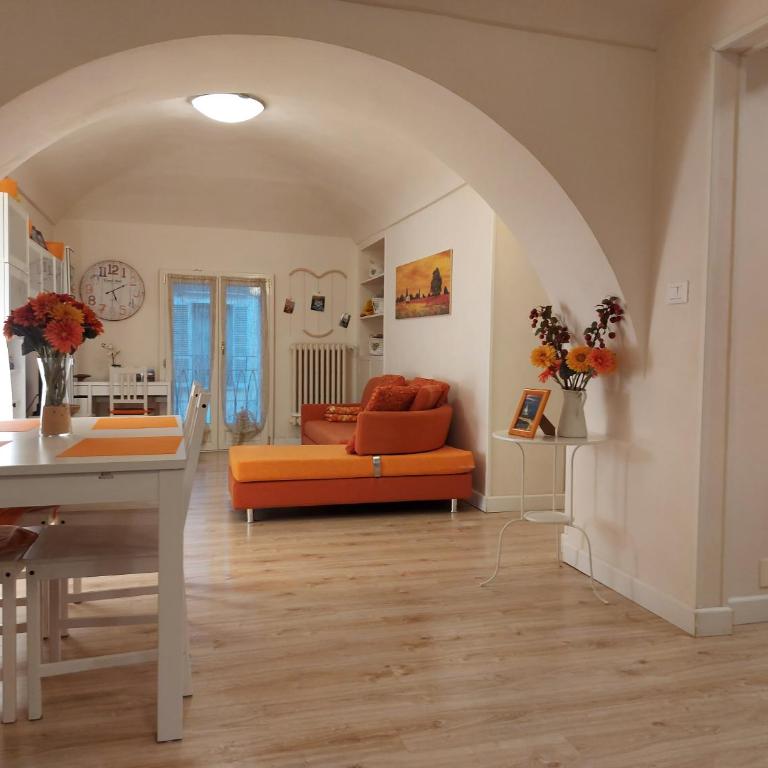 Quadrilocale ELI 6 centralissimo zona Piazza Bodoni - Two-Bedroom Apartment - 3