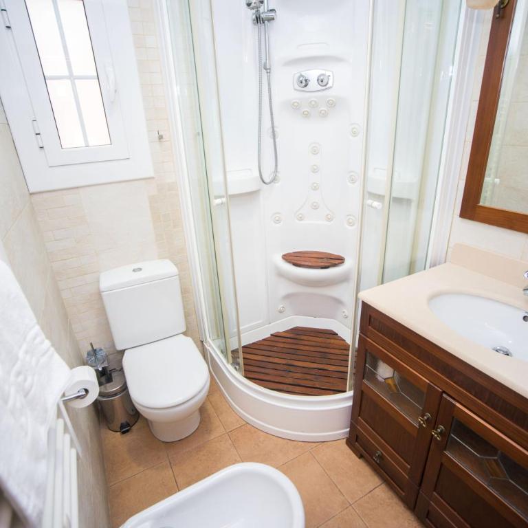 Splendid Gaudi Mercat del Ninot Apartment - Apartamento de 3 dormitorios - 10