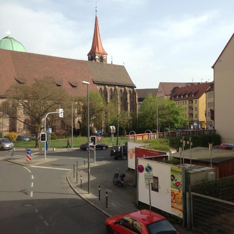 City Apartment in Nürnberg Center - Apartamento - 13
