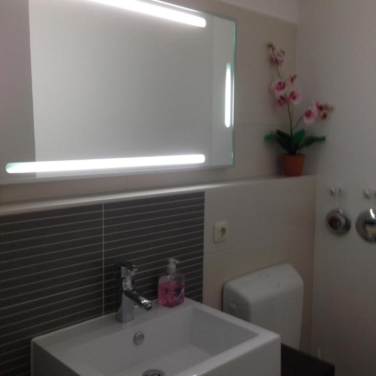 City Apartment in Nürnberg Center - Apartamento - 23