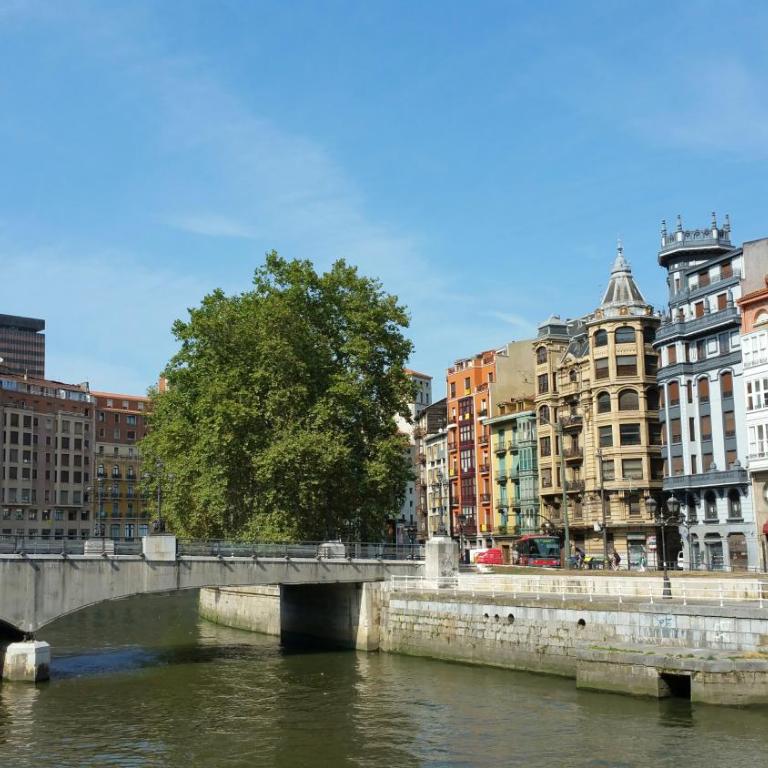 Apartamento céntrico con vistas a la Ría! garaje, ideal 2-4 - Two-Bedroom Apartment - 26