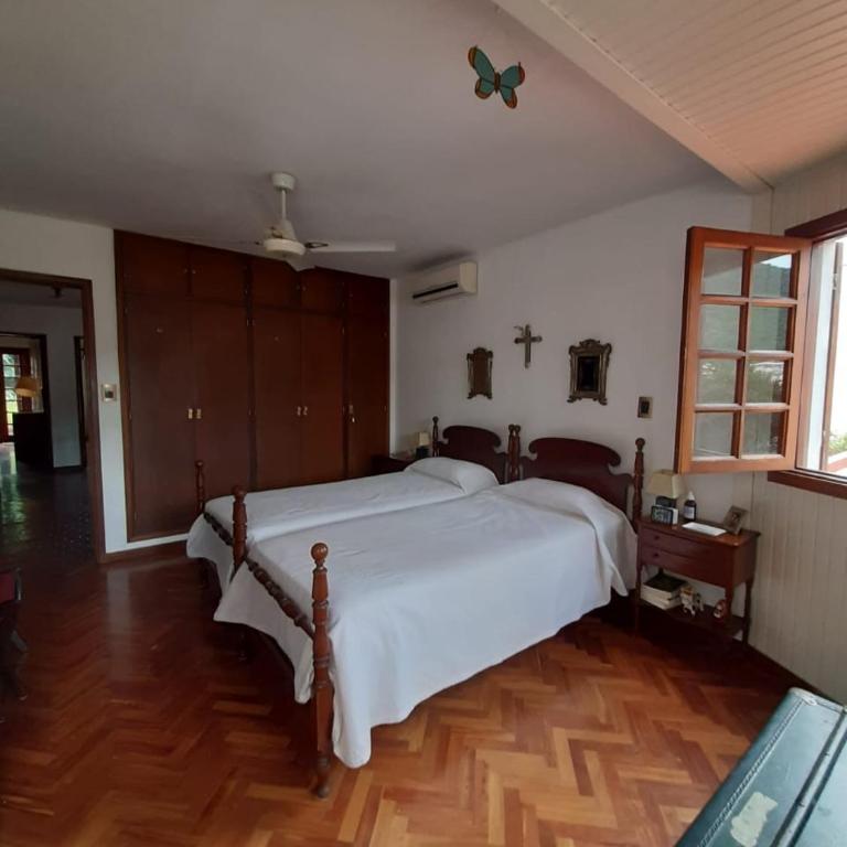 Dos Balcones - Habitación Doble con baño privado - 2 camas - 3