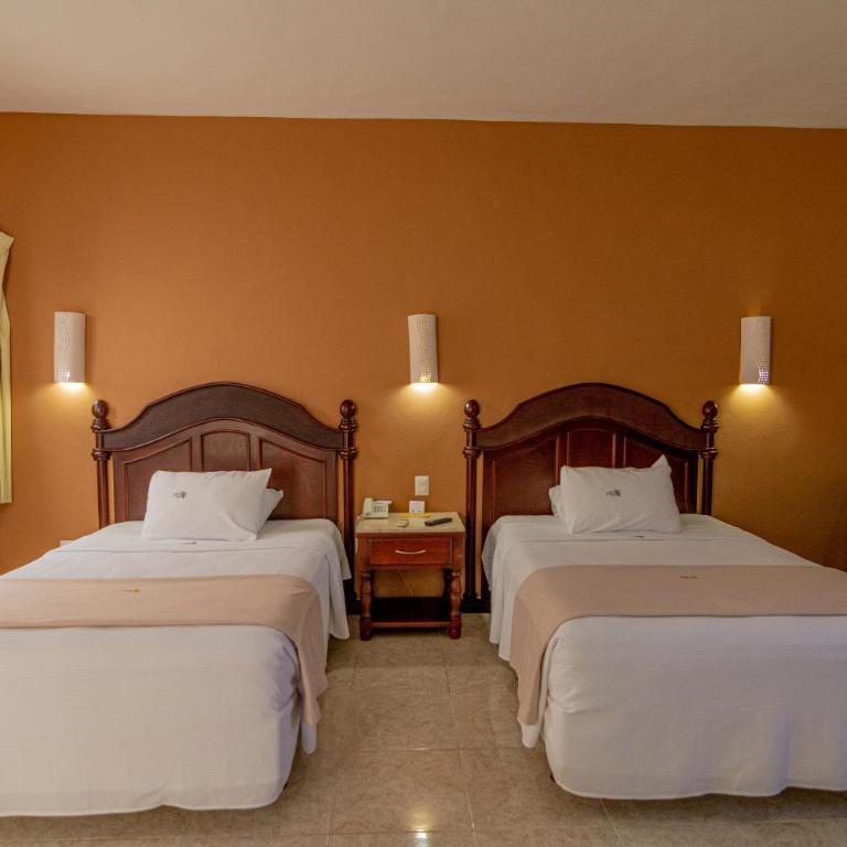 Hotel María Jose - Habitación Doble - 2 camas dobles - 7
