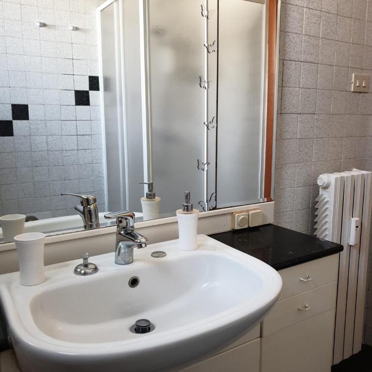 Trilocale Lido di Roma - Appartamento con 2 Camere da Letto - 19
