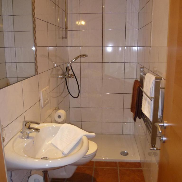 Apartments Suggadin - Apartment mit 2 Schlafzimmern und Balkon - 1