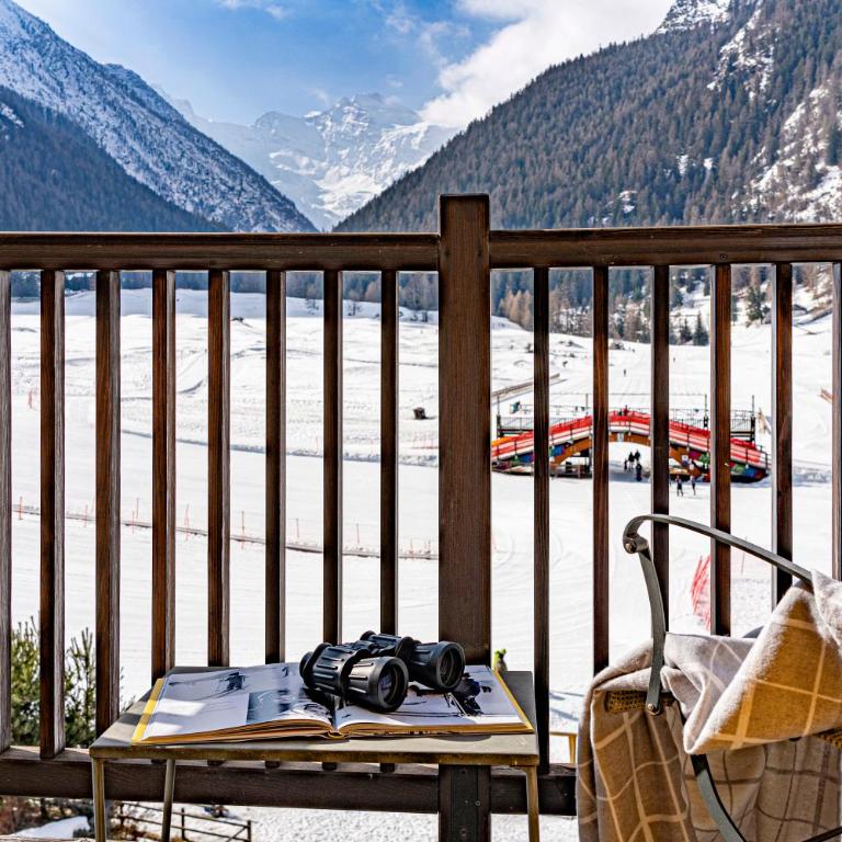 Hotel Sant'Orso - Mountain Lodge & Spa - Camera Matrimoniale Superior con Letto Supplementare e Balcone - 1
