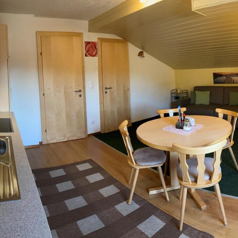 Ferienwohnungen Marchanger - Maisonette - 8