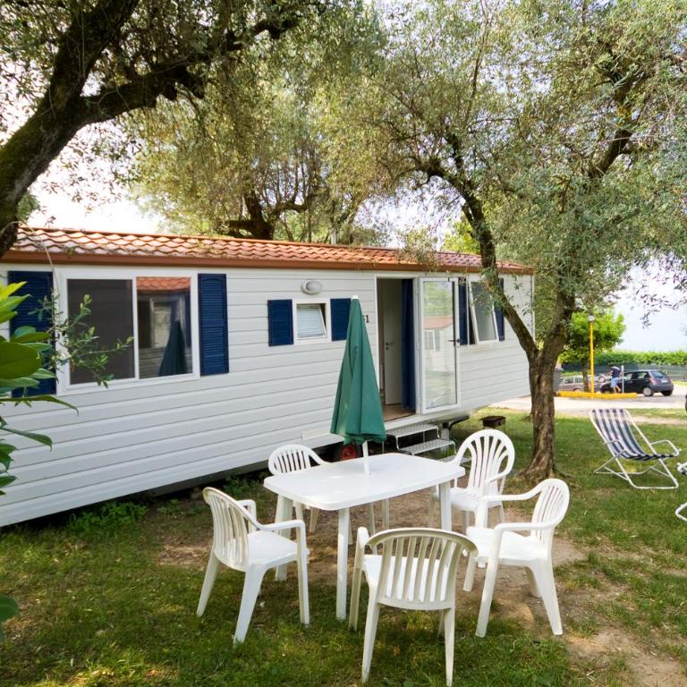 Camping Cisano - San Vito - Casa Mobile (5 Adulti) - 1