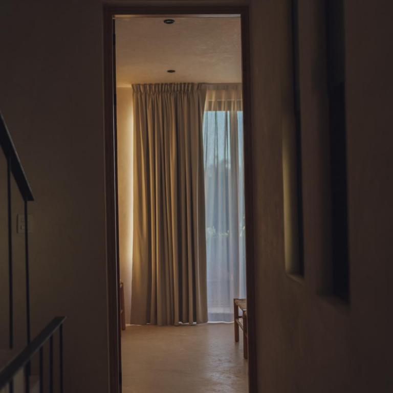 Casa Peregrino Holbox - Suite con cama grande y balcón - 7