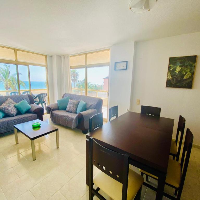 Mediterraneo 1a Linea de Playa - Apartamento de 3 dormitorios - 4