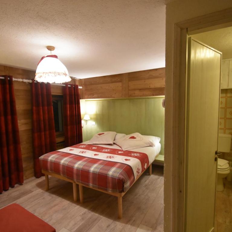 Hotel Petit Dahu - Chambres et Restaurant - Camera Matrimoniale/Doppia con Letti Singoli - 3