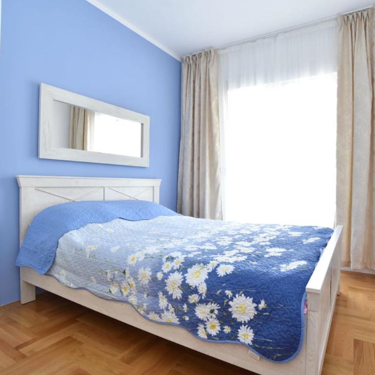 Lux Apartments Iva - Apartment with Mountain View - 10