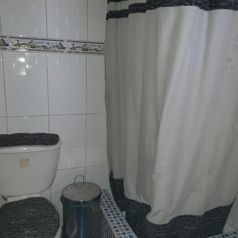 Hostal Candelaria - Habitación Triple con baño privado - 1