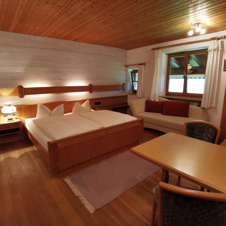 Menkenhof - Apartment mit 2 Schlafzimmern und Bergblick - 3