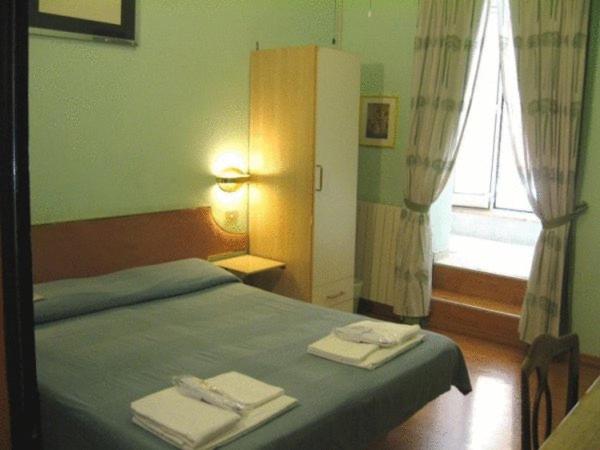 A Roma San Pietro Best Bed - Chambre Double ou Lits Jumeaux - 16