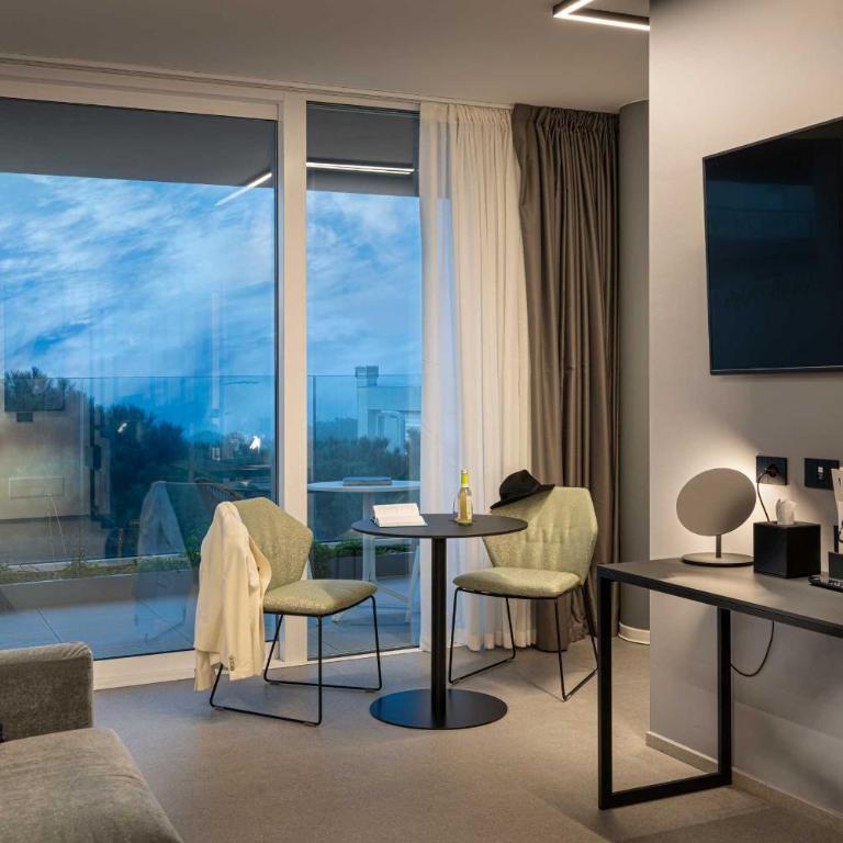 J44 Lifestyle Hotel - Suite King - 4
