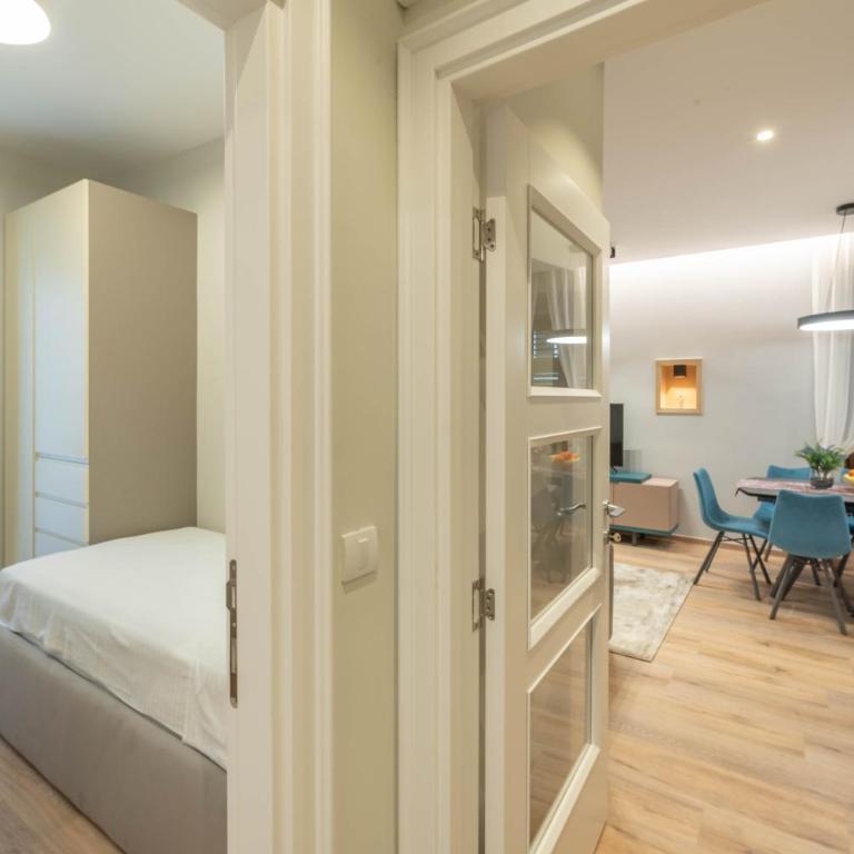 Sasha di Cattaro - Old Town Lux Apartment - Three-Bedroom Apartment - 6
