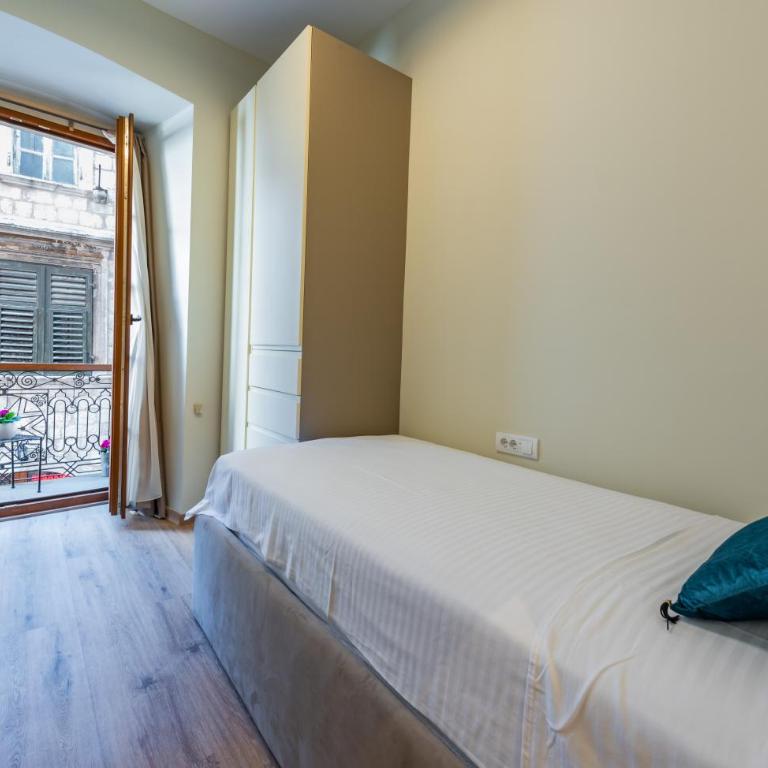 Sasha di Cattaro - Old Town Lux Apartment - Three-Bedroom Apartment - 13