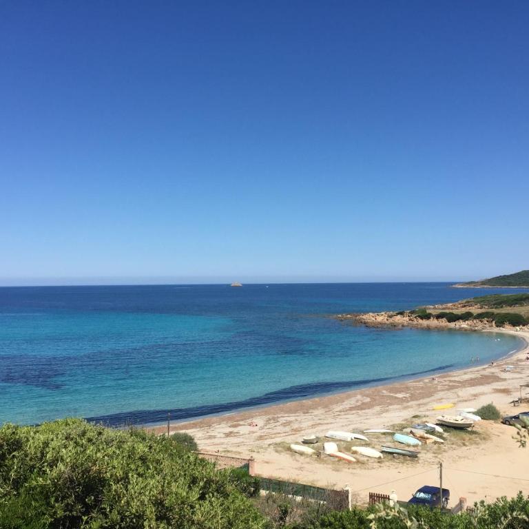 Ajaccio Magnifique T2 45m2 neuf 5 personnes Clim wifi stationnement gratuit centre ville plage à 300m - Apartment mit 1 Schlafzimmer - 29
