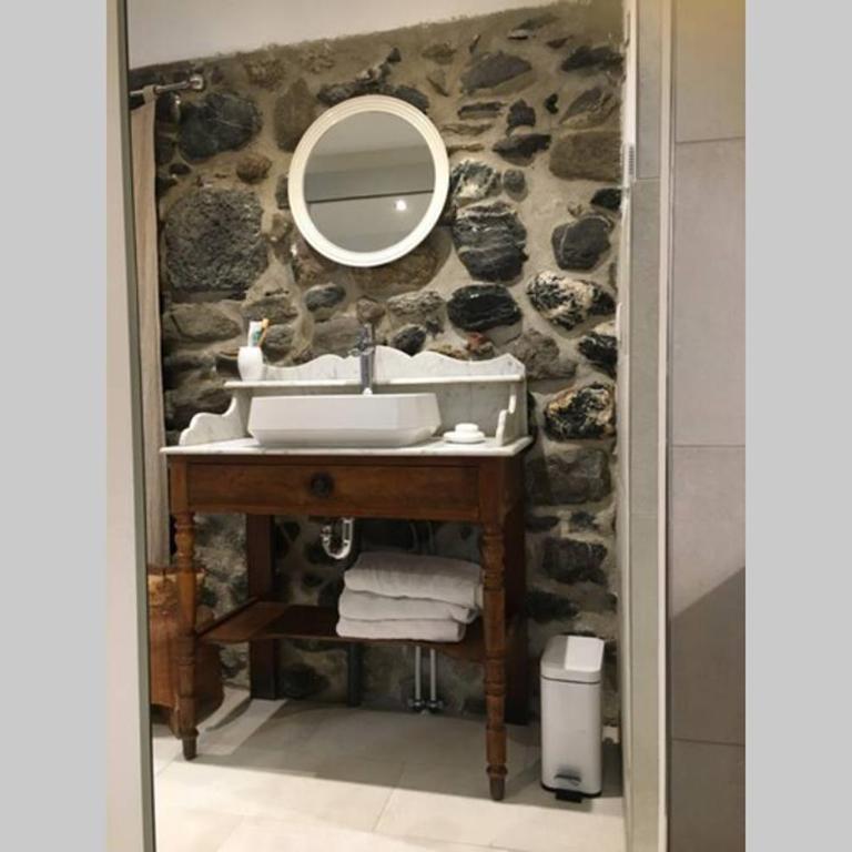 La maison Laugier charme, confort, authenticité - Appartement 2 Chambres - 12