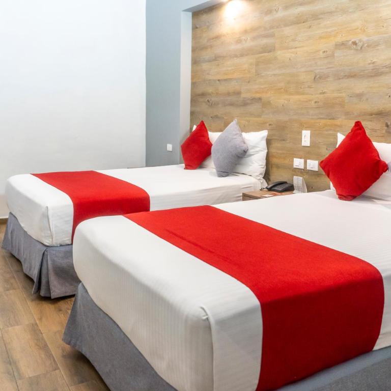Hotel Hidalgo - Twin Room with Balcony - 9