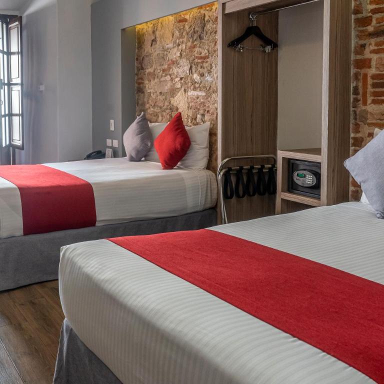 Hotel Hidalgo - Twin Room with Balcony - 16