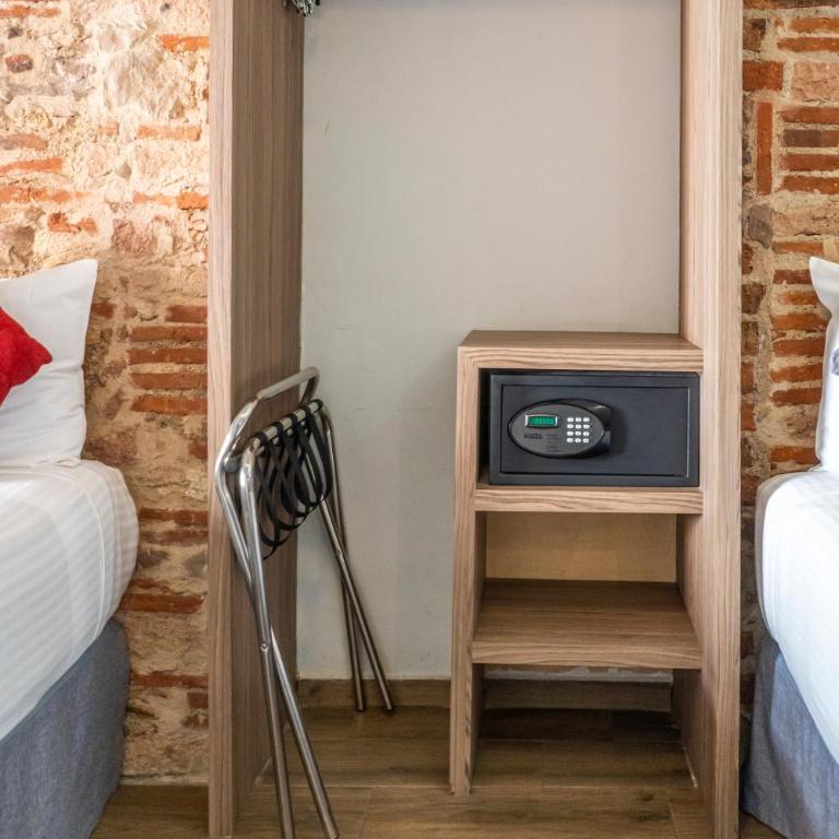 Hotel Hidalgo - Twin Room with Balcony - 14