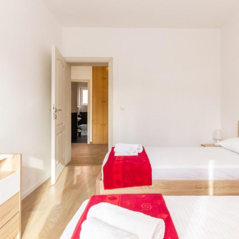 Apartments Forte Mare - Two-Bedroom Apartment with Sea View - 8