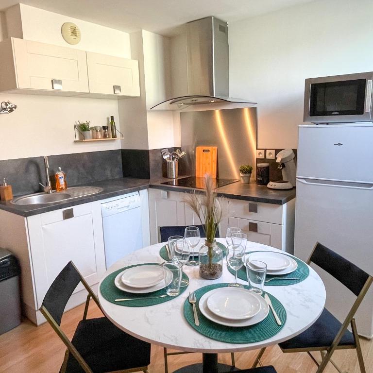 Duplex au pied de la gare - NETFLIX - Hyper-centre - Apartment - auf 2 Etagen - 9