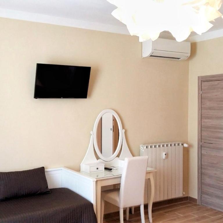 Pisa City Lodge - Triple Room with Private Bathroom - 7