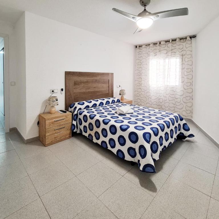 Apartamento completo Plaza España II - Three-Bedroom Apartment - 15