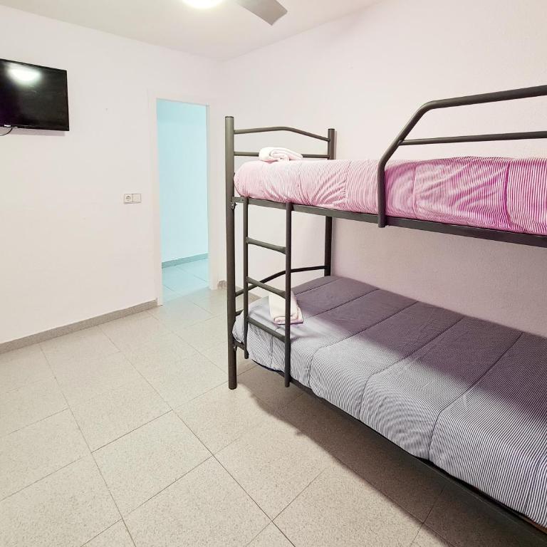 Apartamento completo Plaza España II - Three-Bedroom Apartment - 28