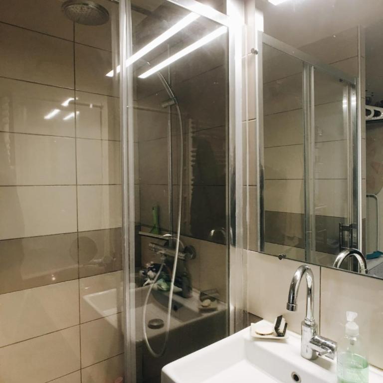 Bright And Charming F2 Near Republique - Appartement - 10