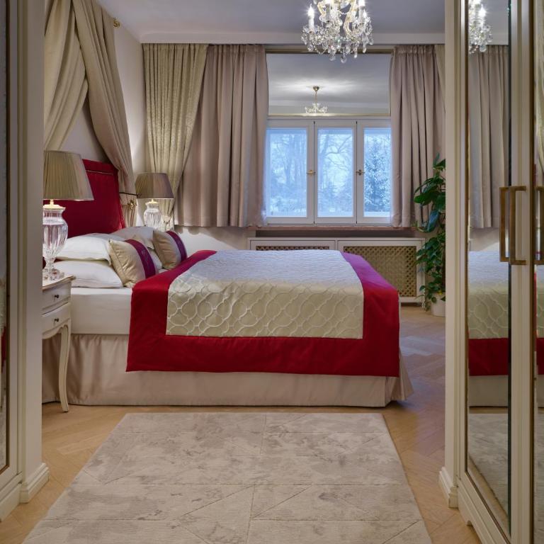 Hotel Schloss Mönchstein - Junior Suite mit Parkblick - 4
